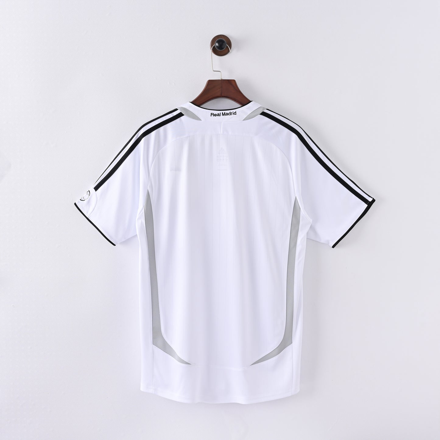 Real Madrid 2006/2007 Home Jersey