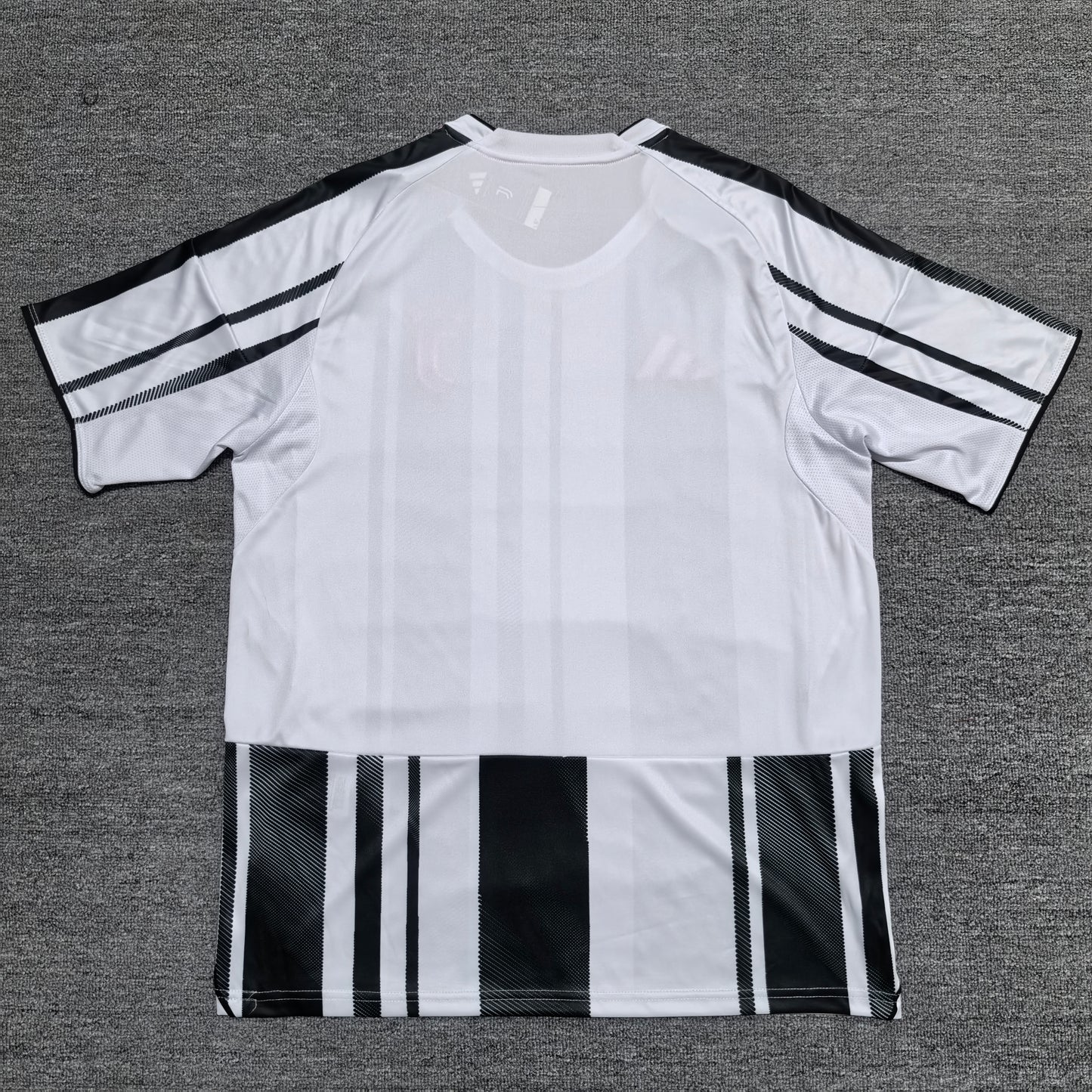 Juventus 2025/2026 Home Jersey