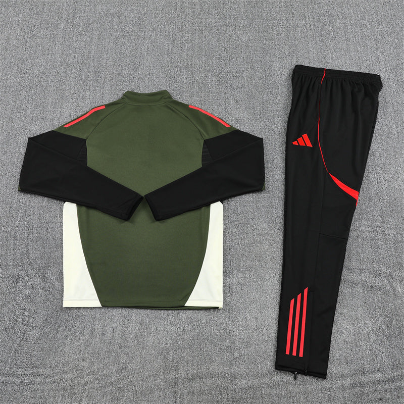 Bayern 2025/2026 Training Suit