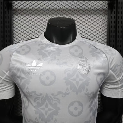 Real Madrid 2026/2027 Jersey