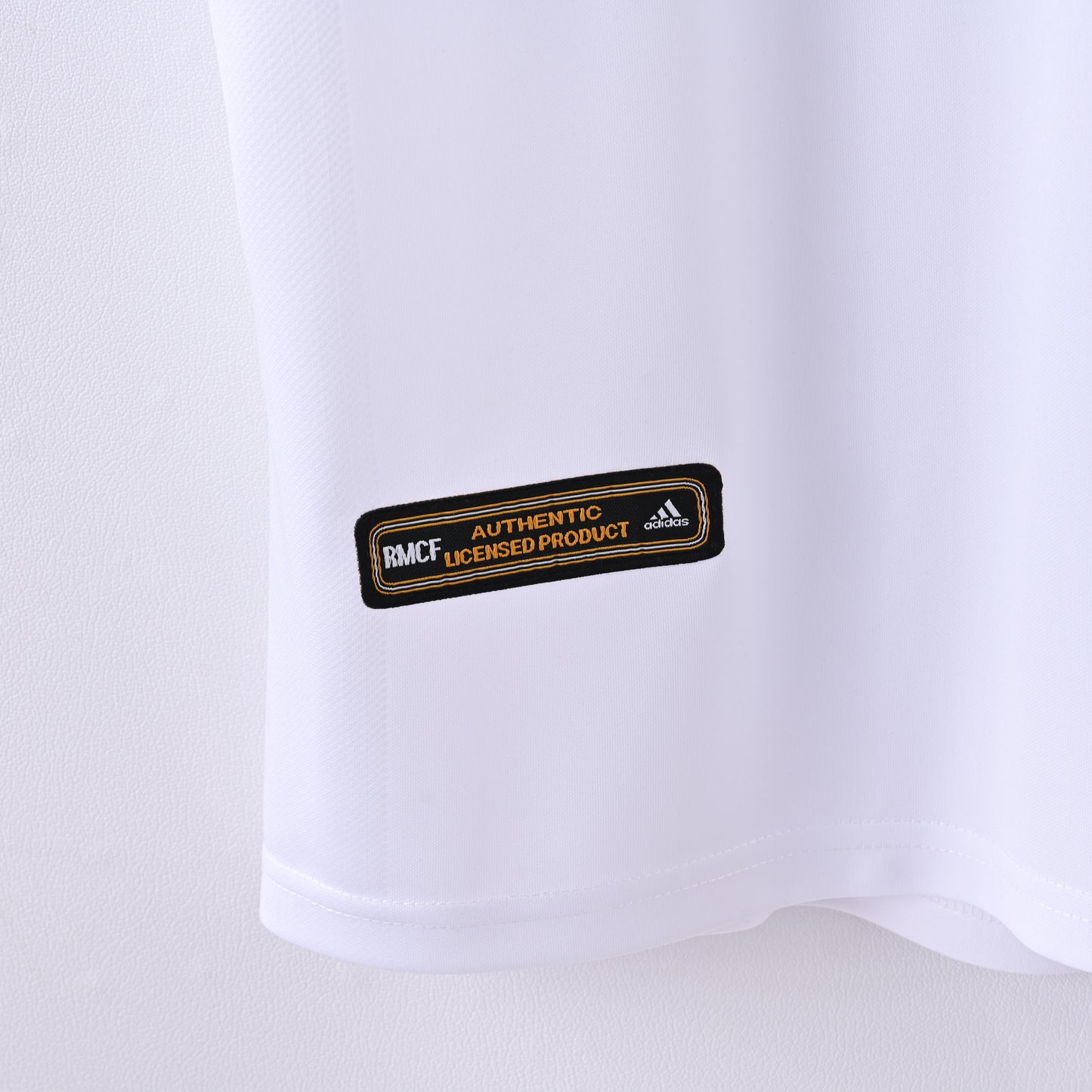 Real Madrid 2001/2002 Home Jersey