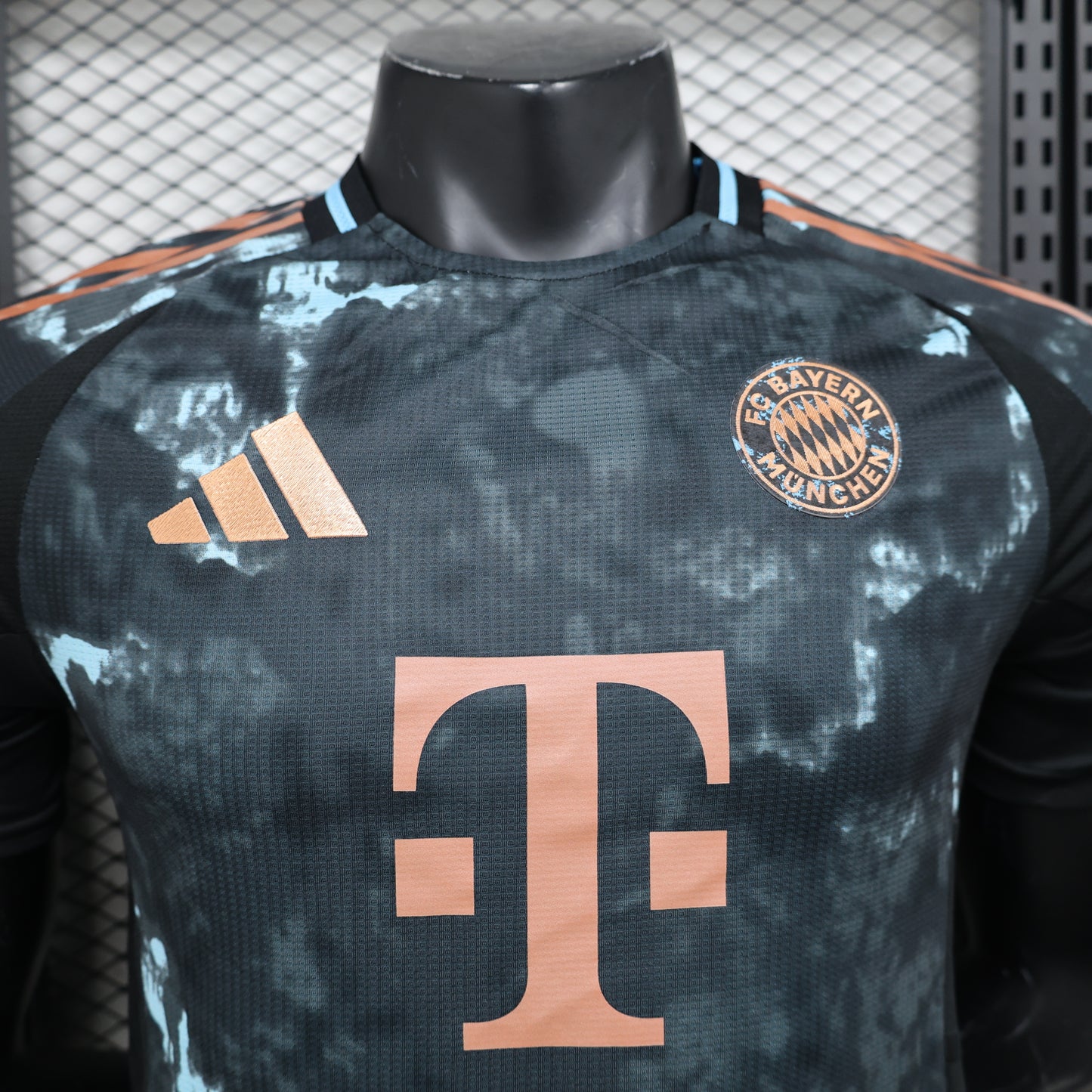 Bayern 2024/2025 Away Jersey