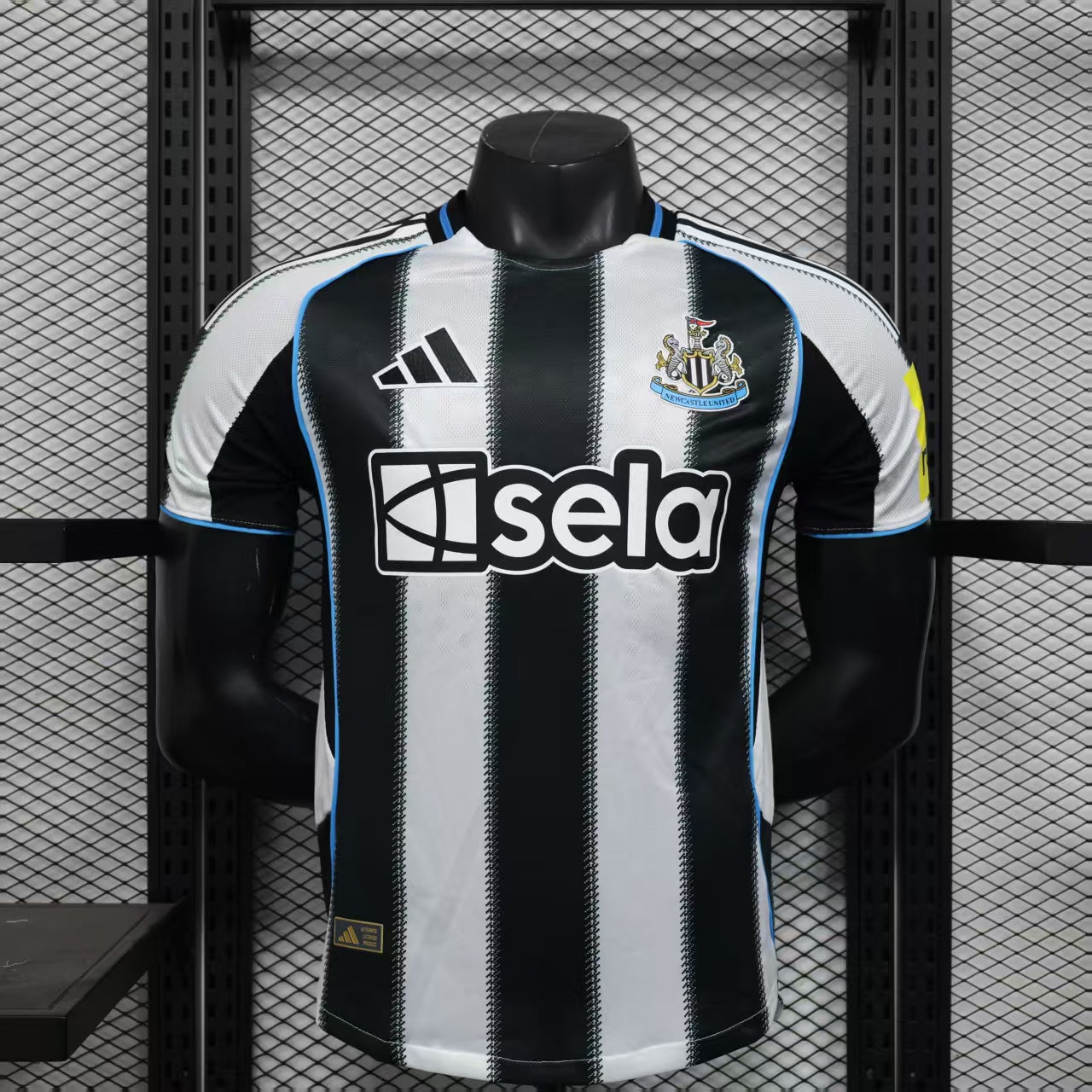 Newcastle 2025/2026 Home Jersey