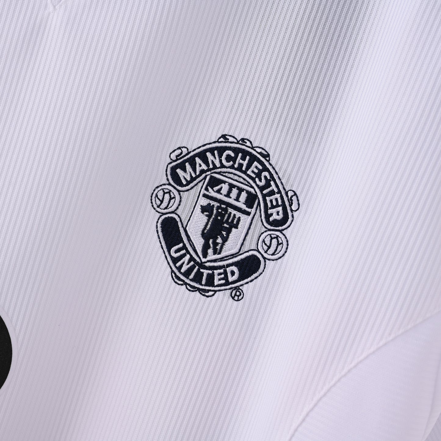 Manchester United 2000/2001 Away Jersey