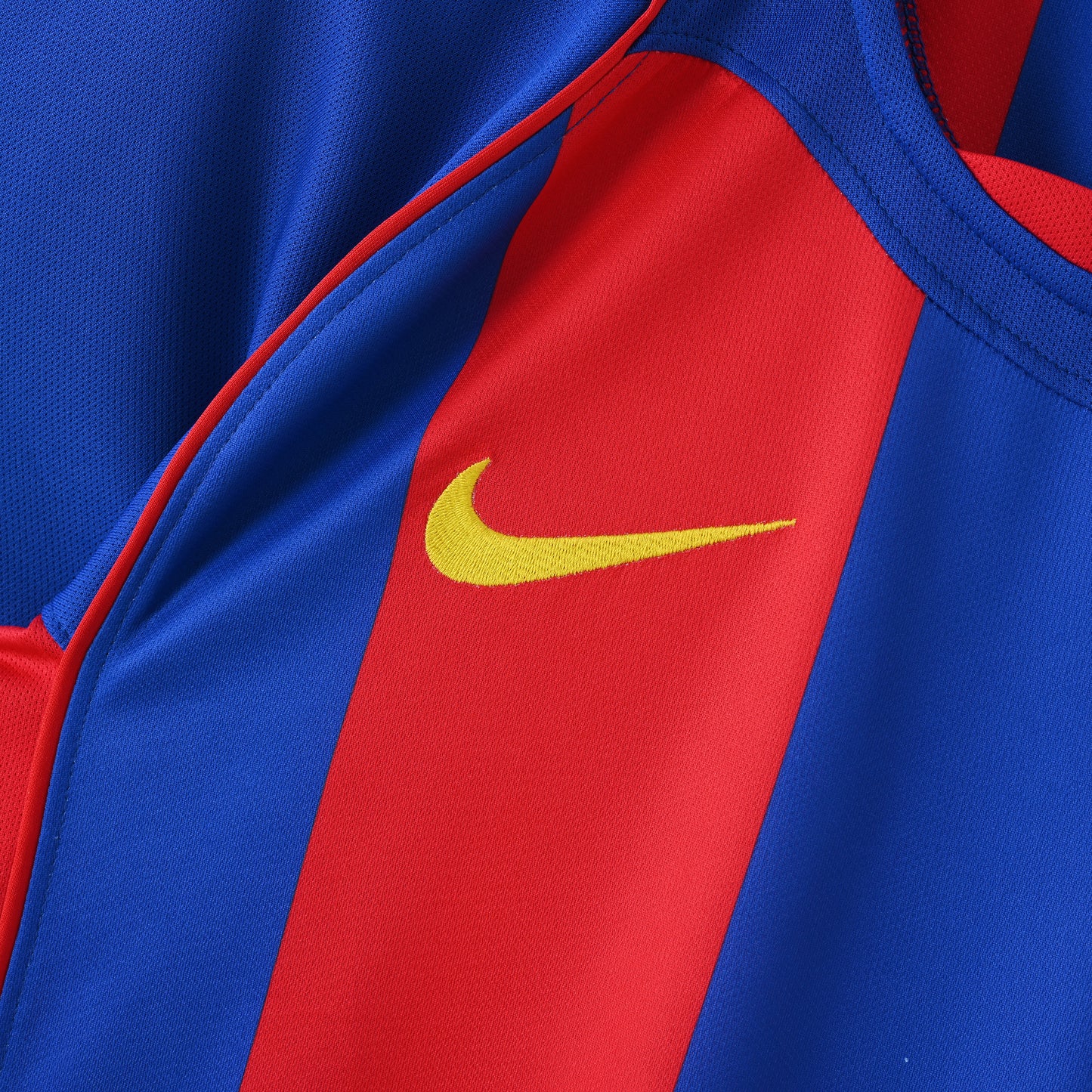 Barcelona 2004/2005 Home Jersey