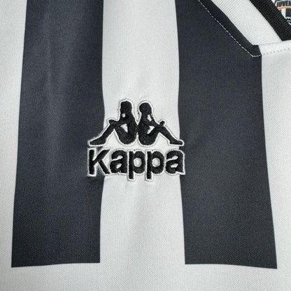 Juventus 1996/1997 Home Jersey