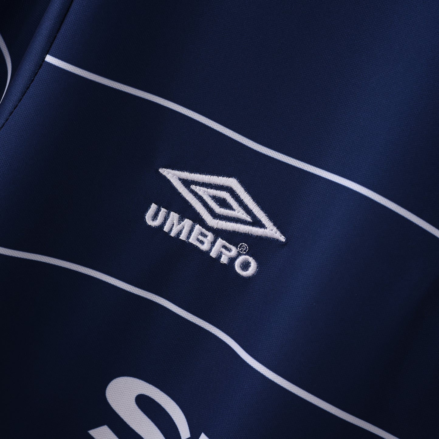 Manchester United 1999/2000 Away Jersey