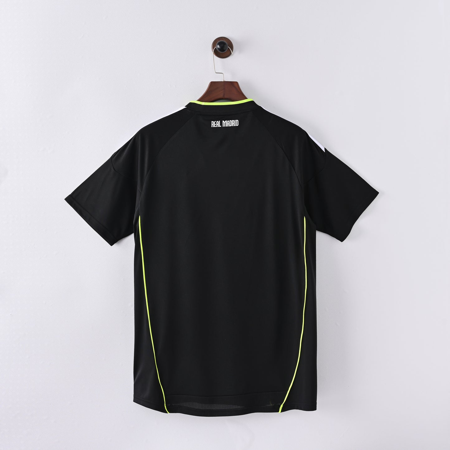 Real Madrid 2010/2011 Away Jersey