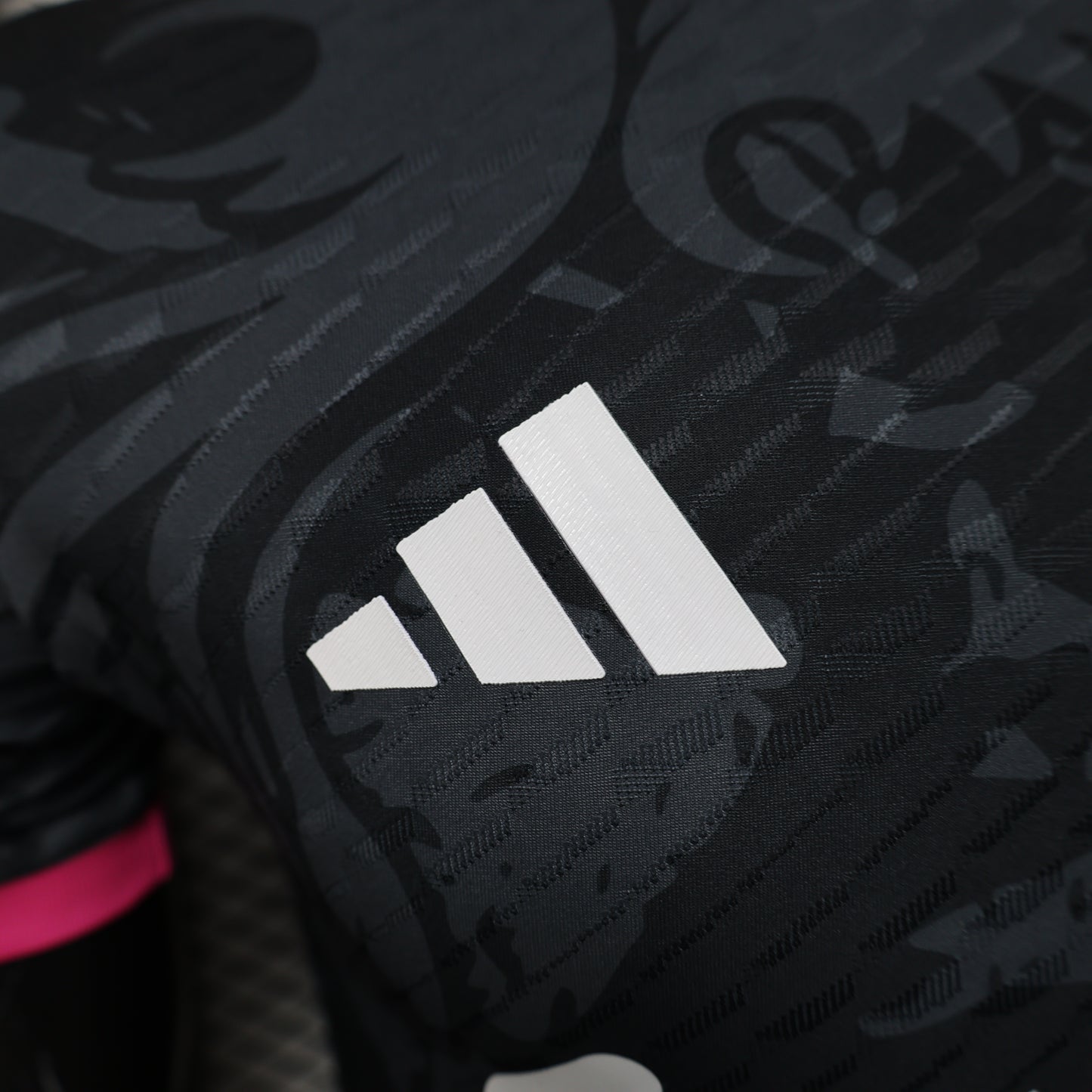 Liverpool 2025/2026 Jersey
