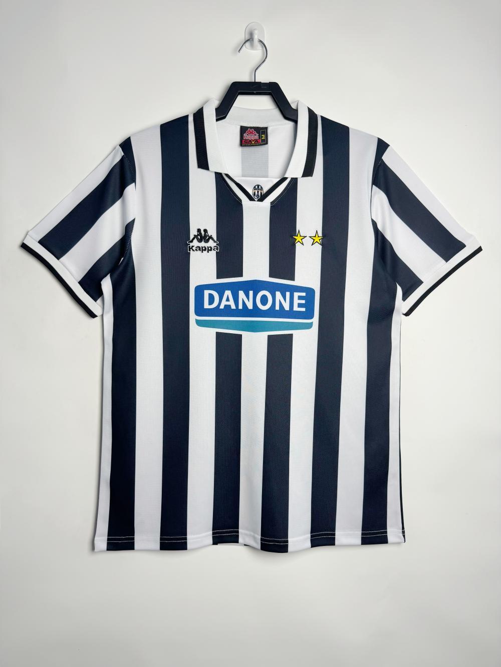 Juventus 1994/1995 Home Jersey