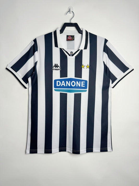Juventus 1994/1995 Home Jersey