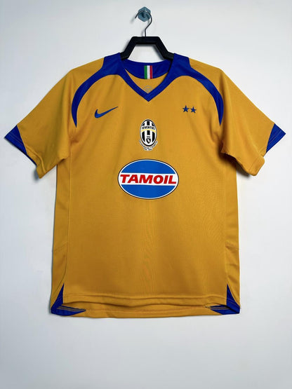 Juventus 2005/2006 Third Jersey