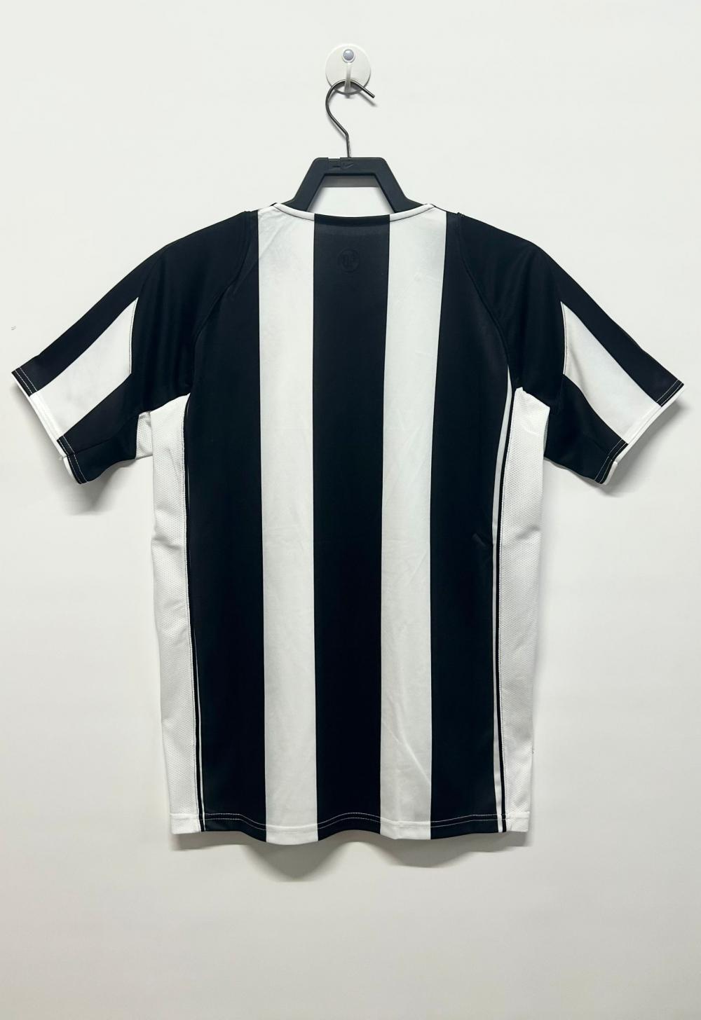 Juventus 2004/2005 Home Jersey
