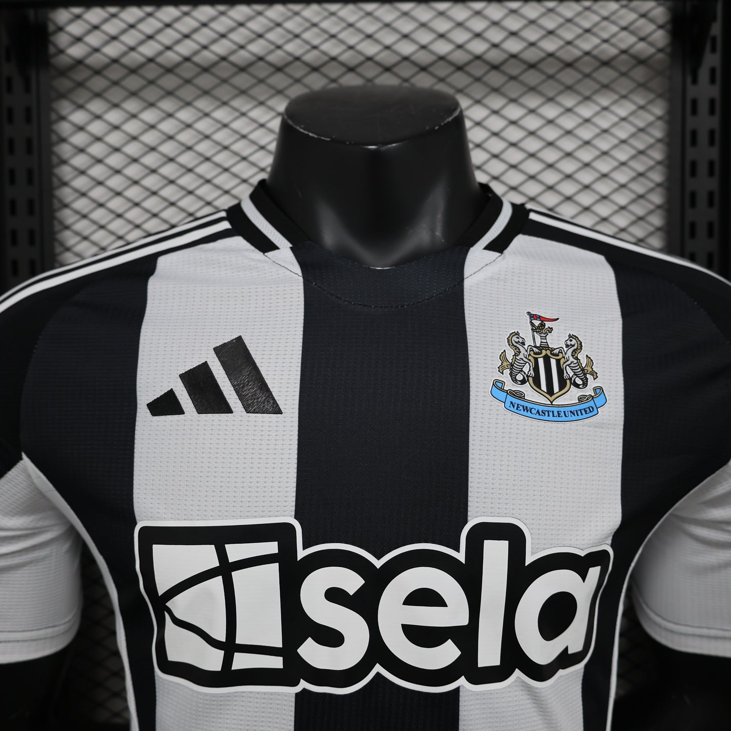 Newcastle 2024/2025 Home Jersey