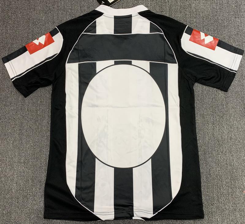 Juventus 2002/2003 Home Jersey