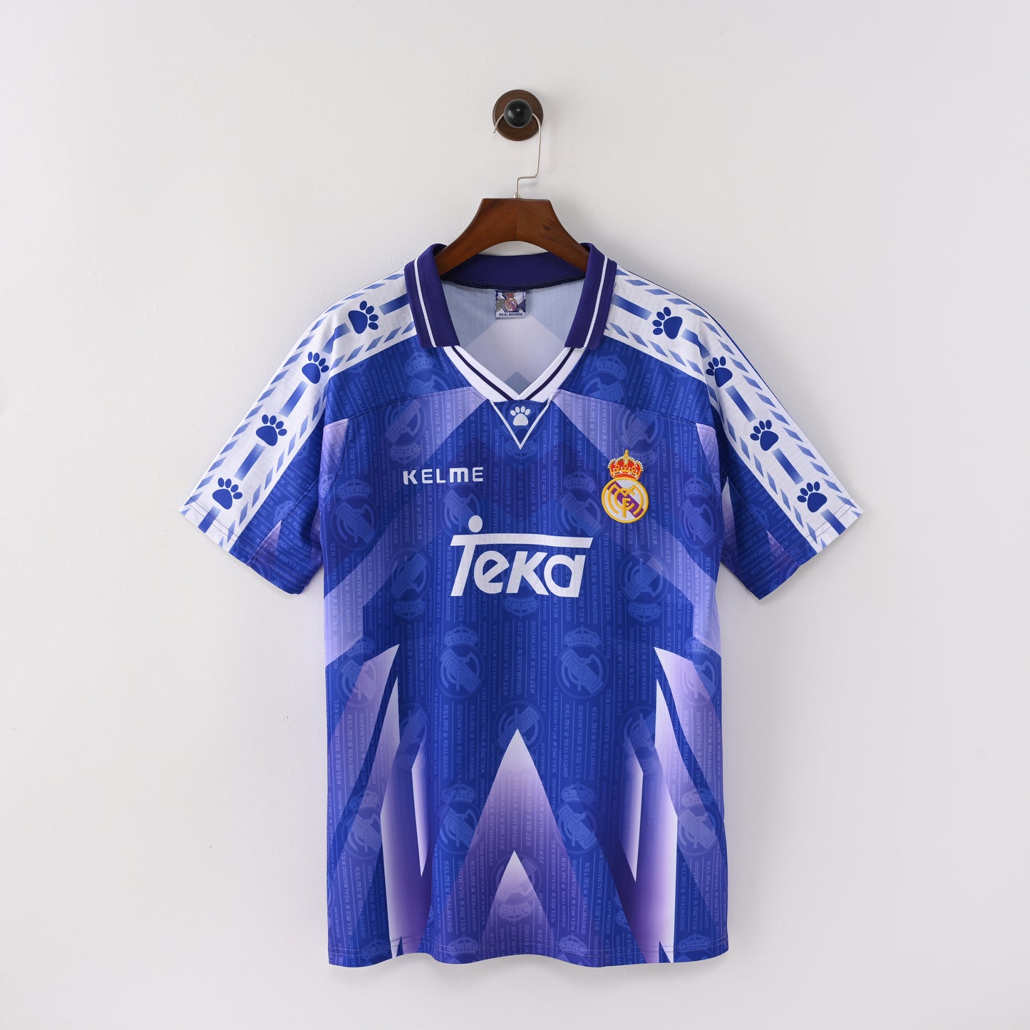 Real Madrid 1996/1997 Away Jersey