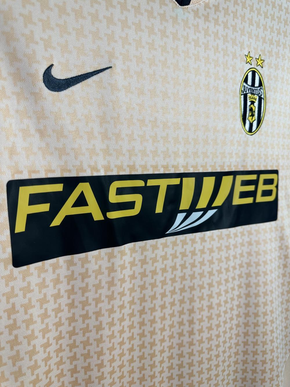 Juventus 2003/2004 Away Jersey