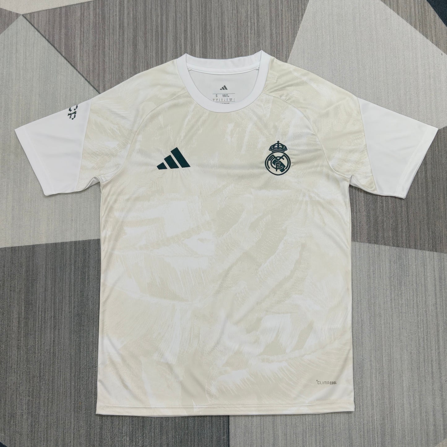 Real Madrid 2026/2027 Jersey