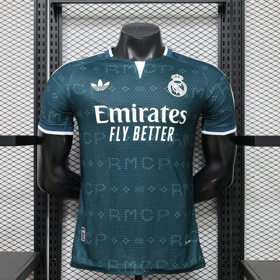 Real Madrid 2026/2027 Jersey