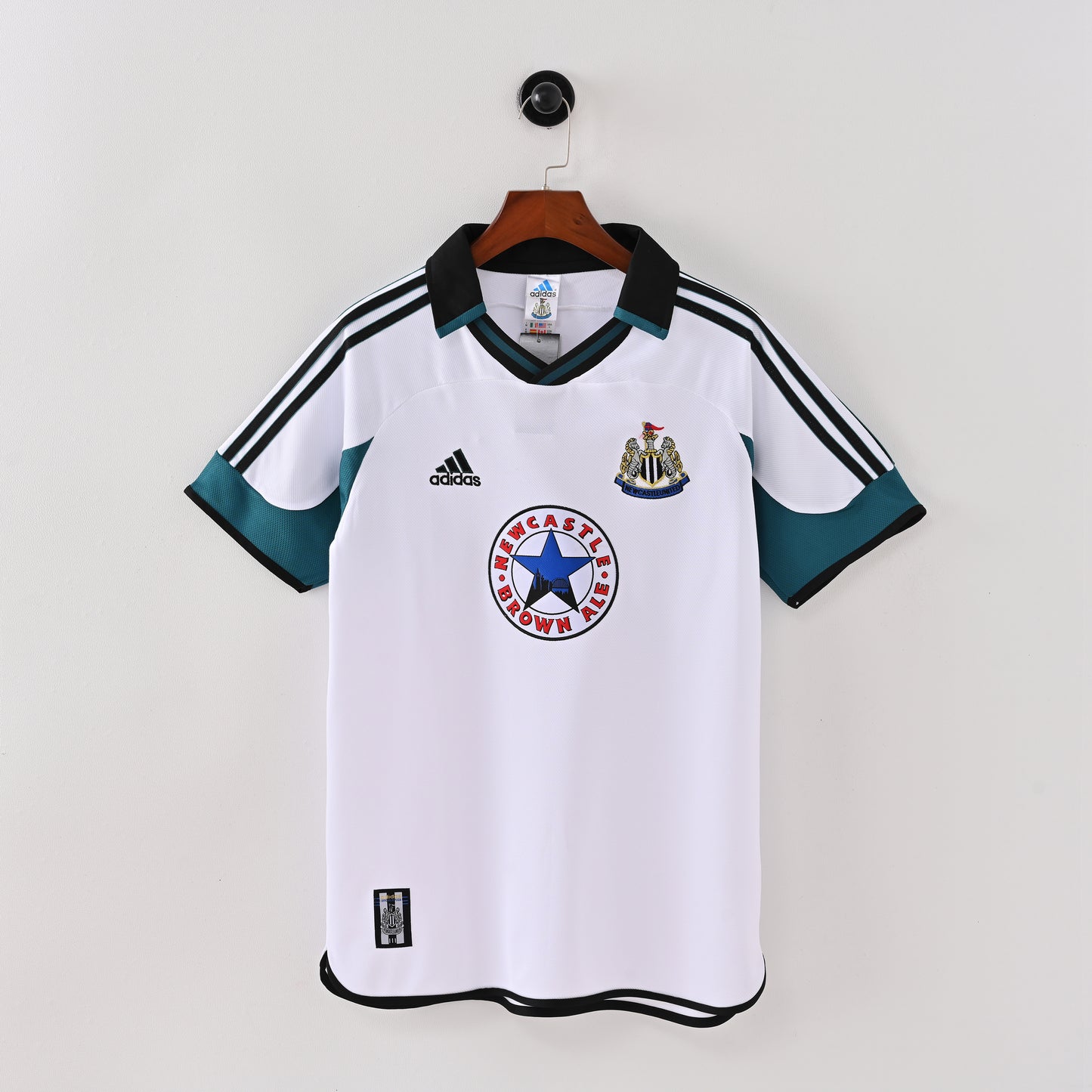 Newcastle 1999/2000 Away Jersey