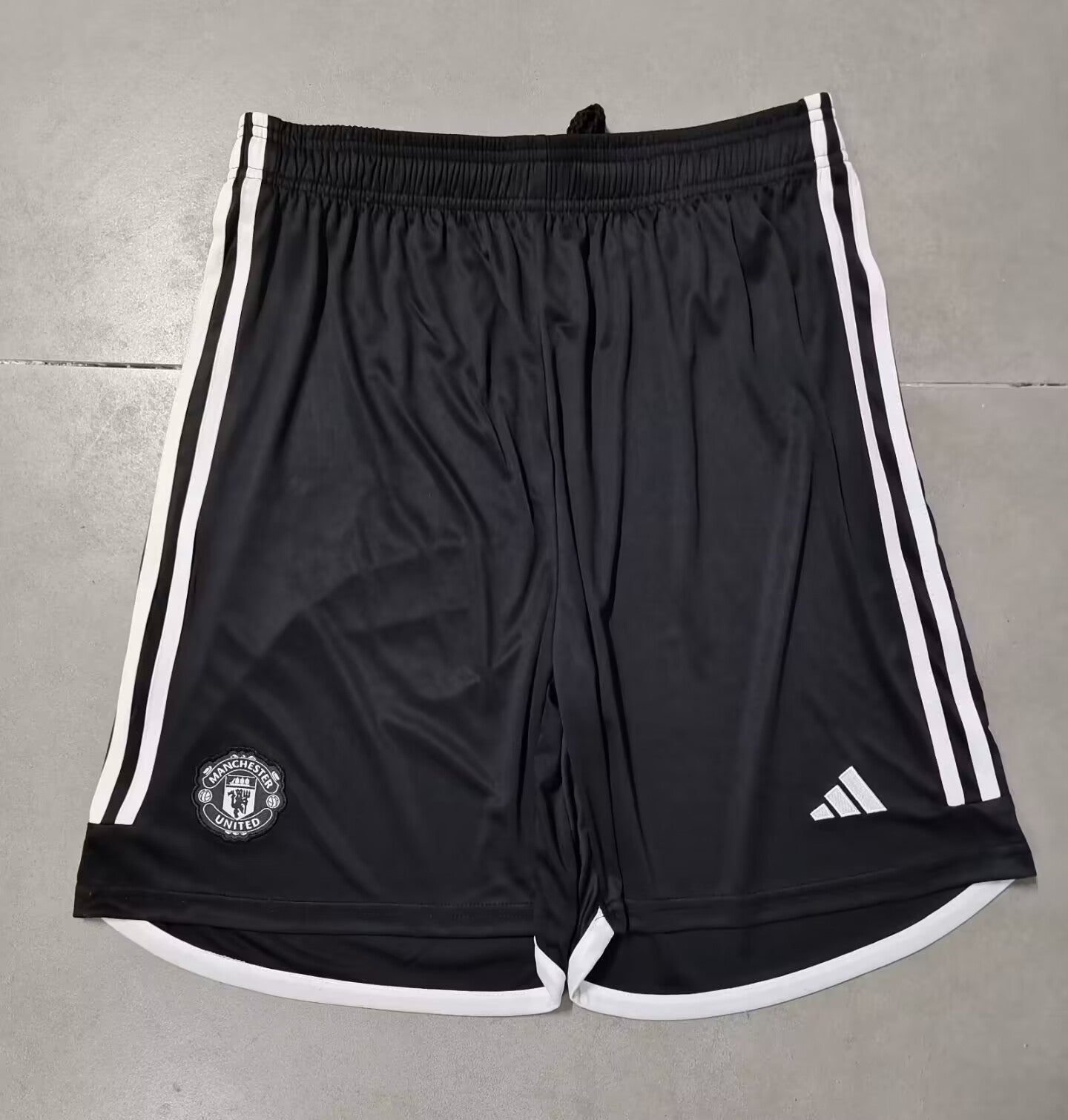 Manchester United 2023/2024 Away Shorts