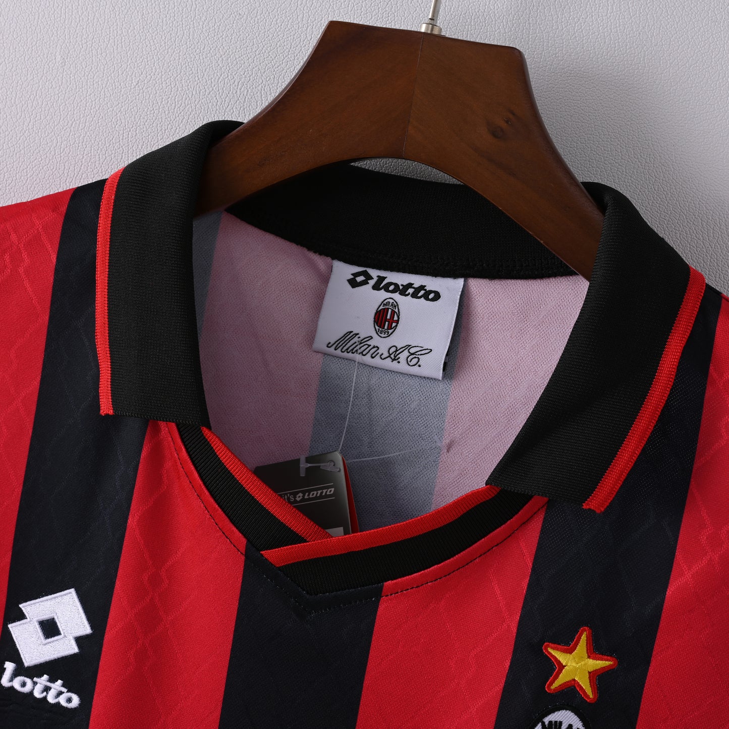 AC Milan 1995/1996 Home Jersey