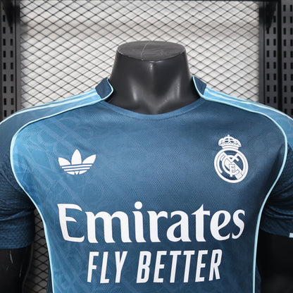 Real Madrid 2025/2026 Jersey
