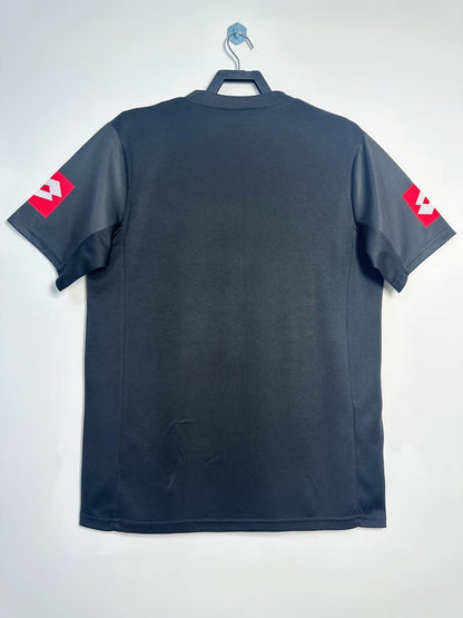 Juventus 2001/2002 Away Jersey