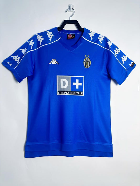 Juventus 1999/2000 Away Jersey