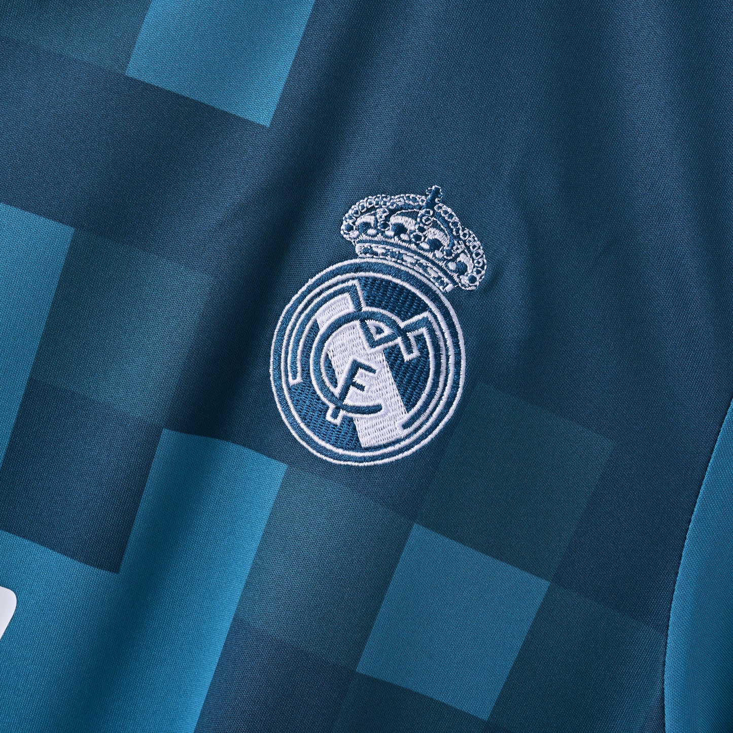 Real Madrid 2017/2018 Third Jersey