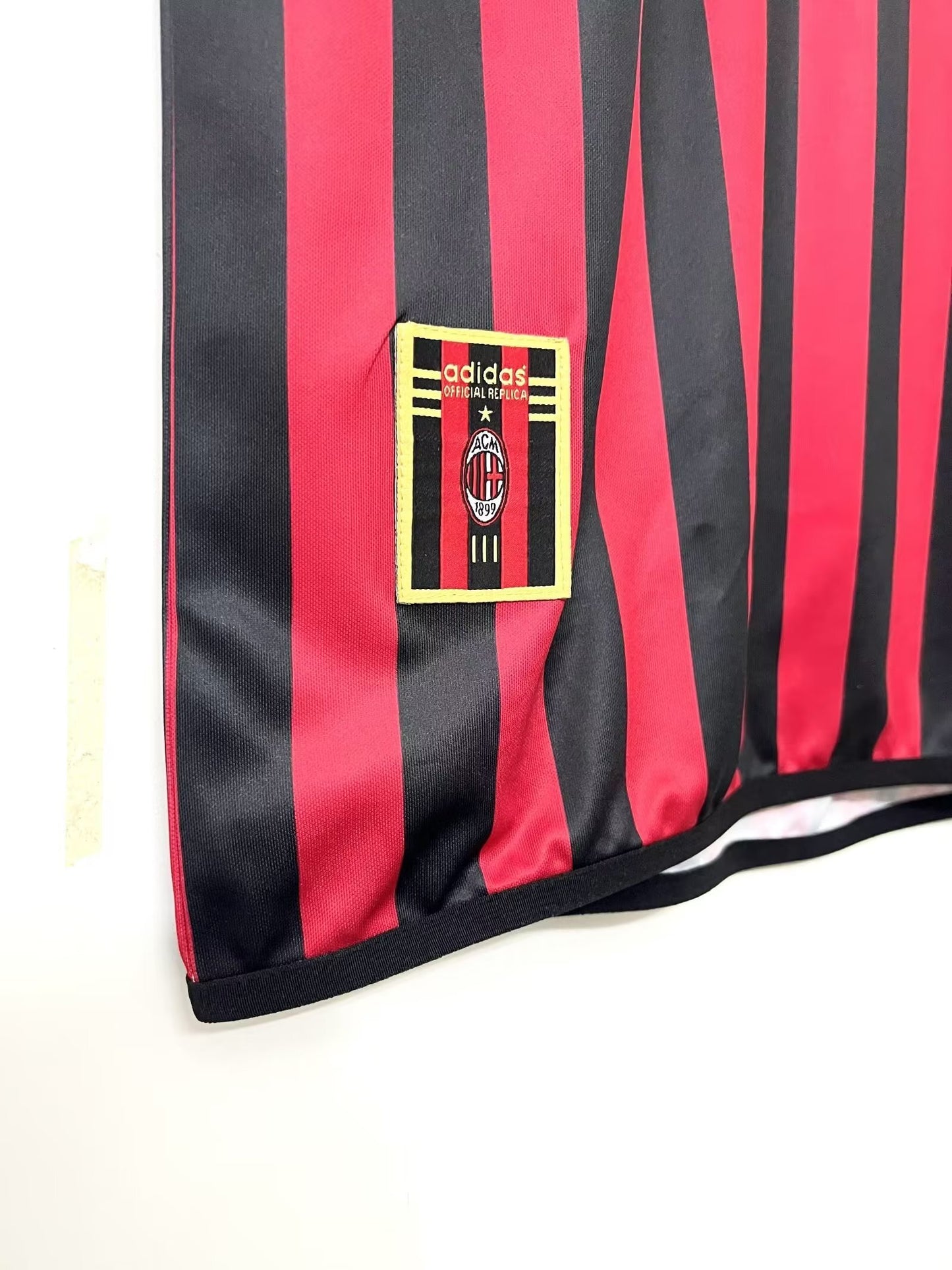 AC Milan 1999/2000 Home Jersey