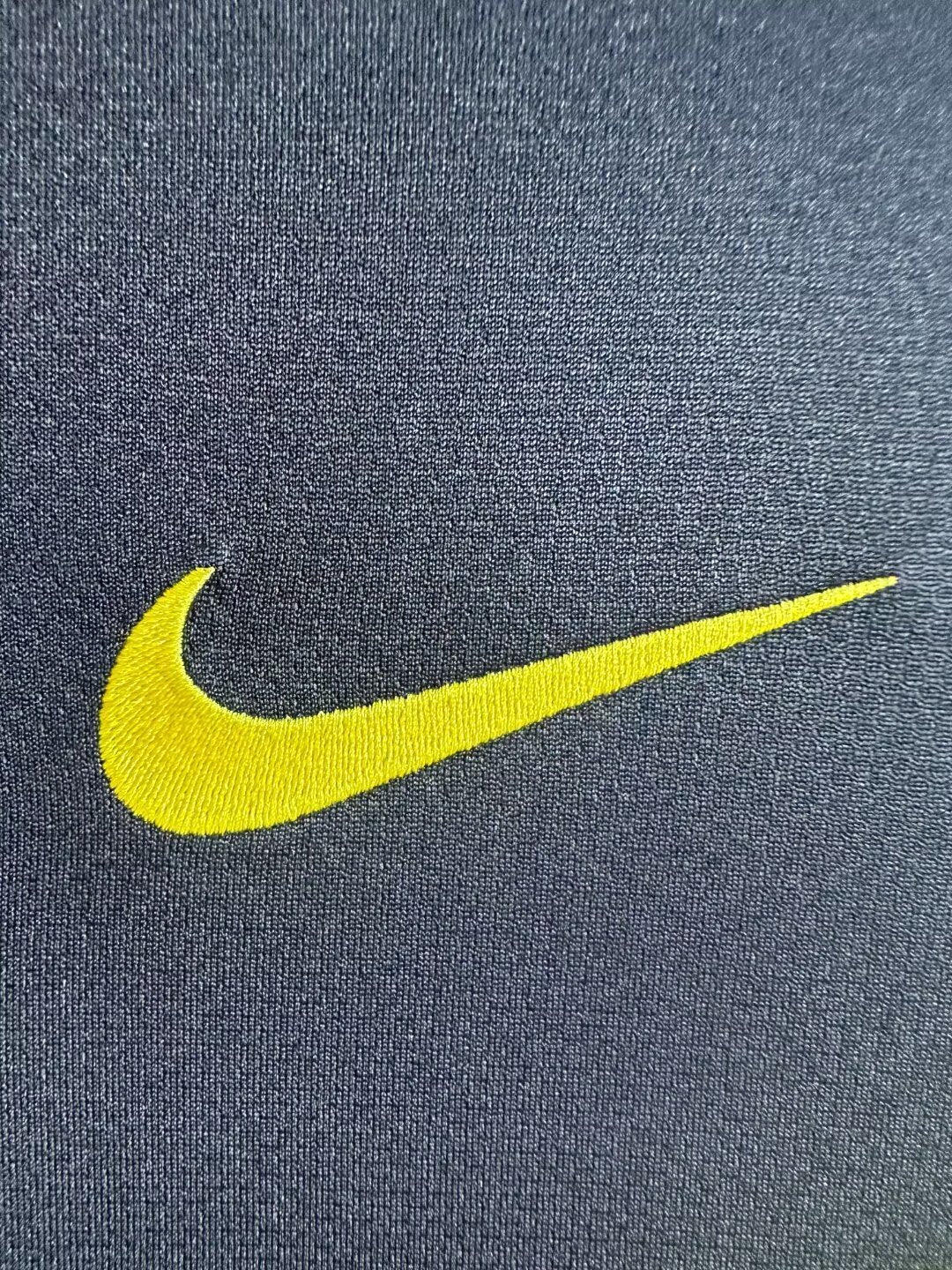 Barcelona 2011/2012 Away Jersey