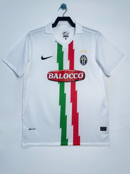 Juventus 2010/2011 Away Jersey