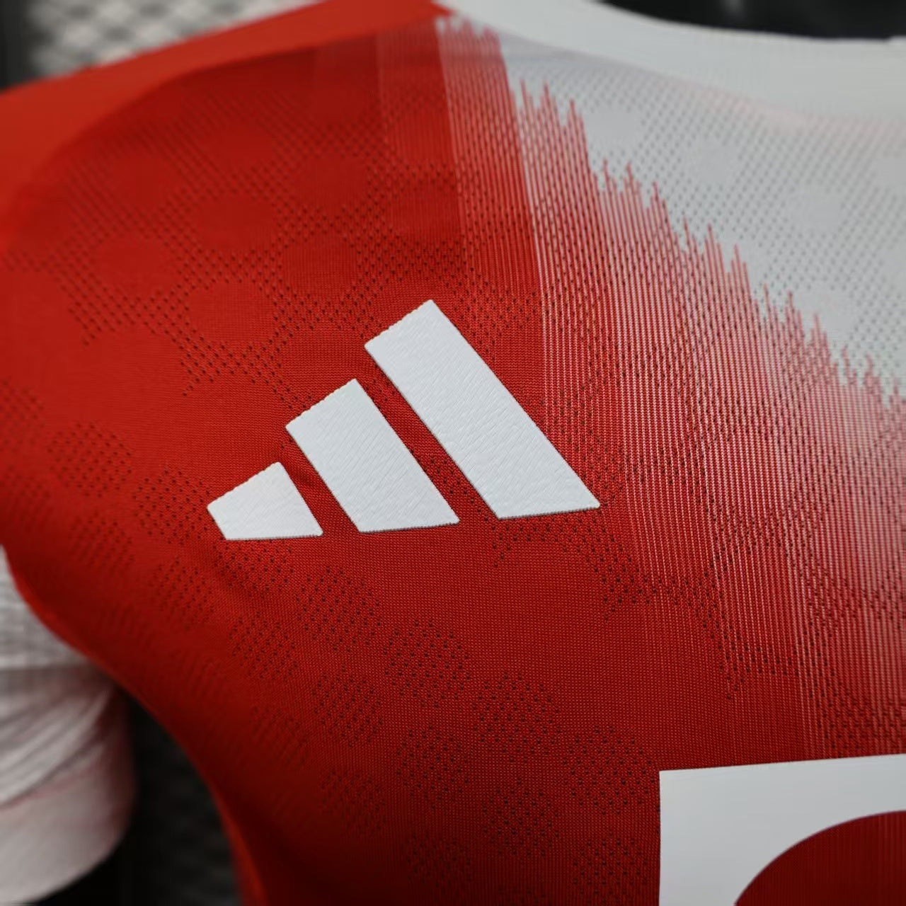 Bayern 2025/2026 Home Jersey