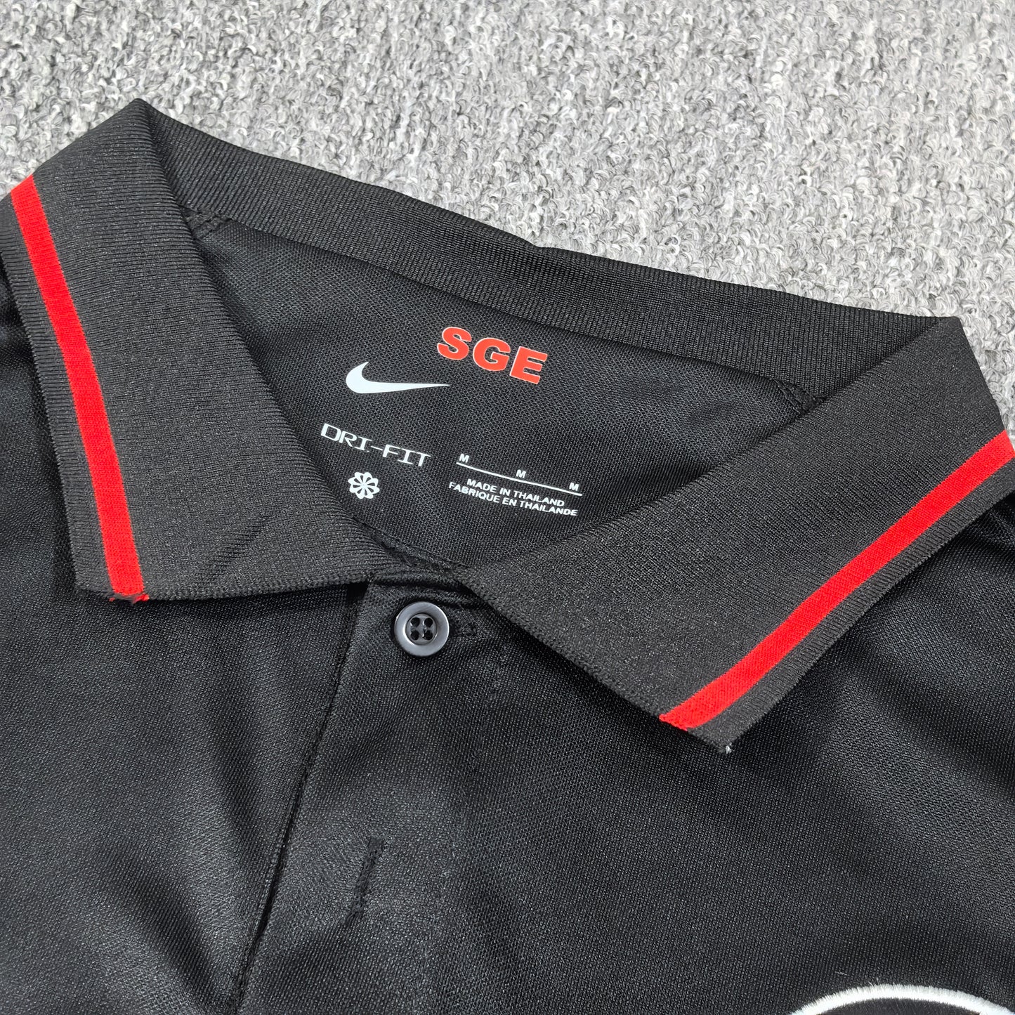 Frankfurt 2021/2022 Home Jersey
