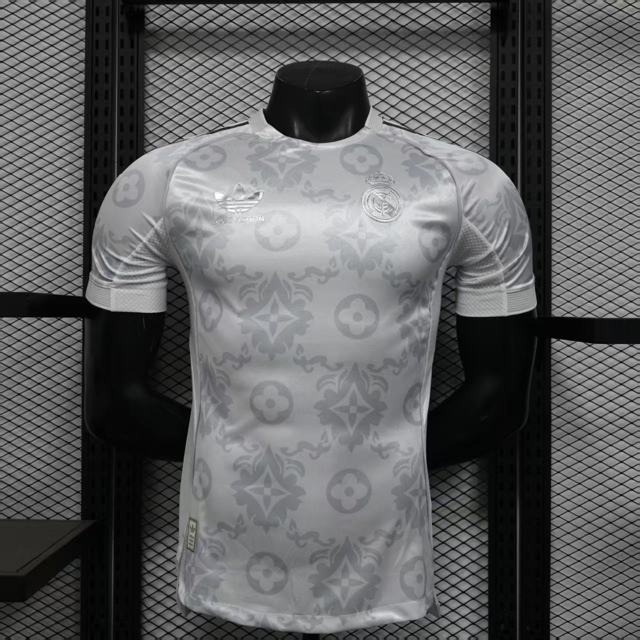 Real Madrid 2026/2027 Jersey