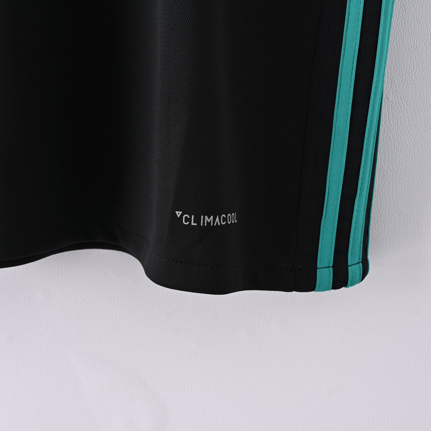 Real Madrid 2017/2018 Away Jersey