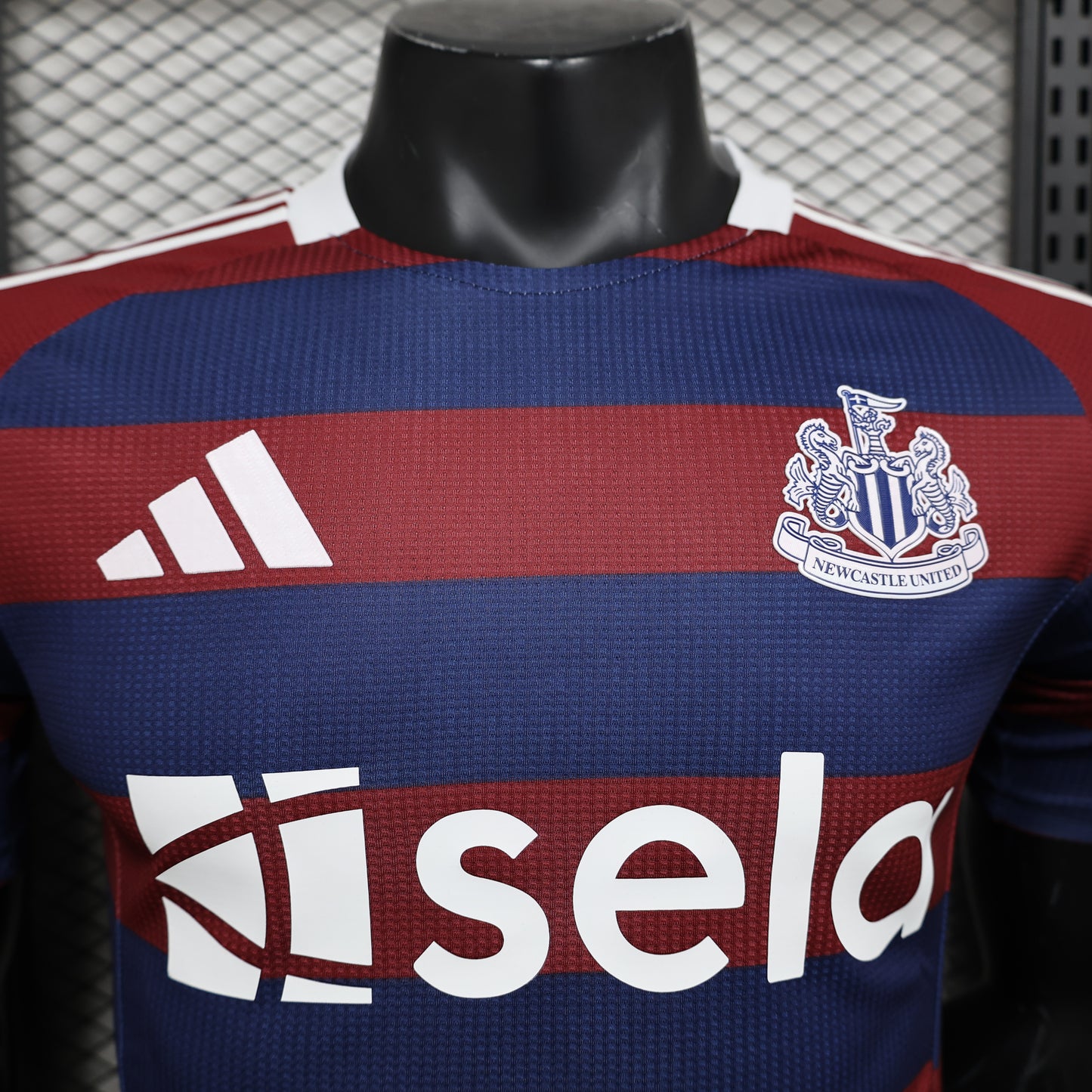 Newcastle 2024/2025 Away Jersey