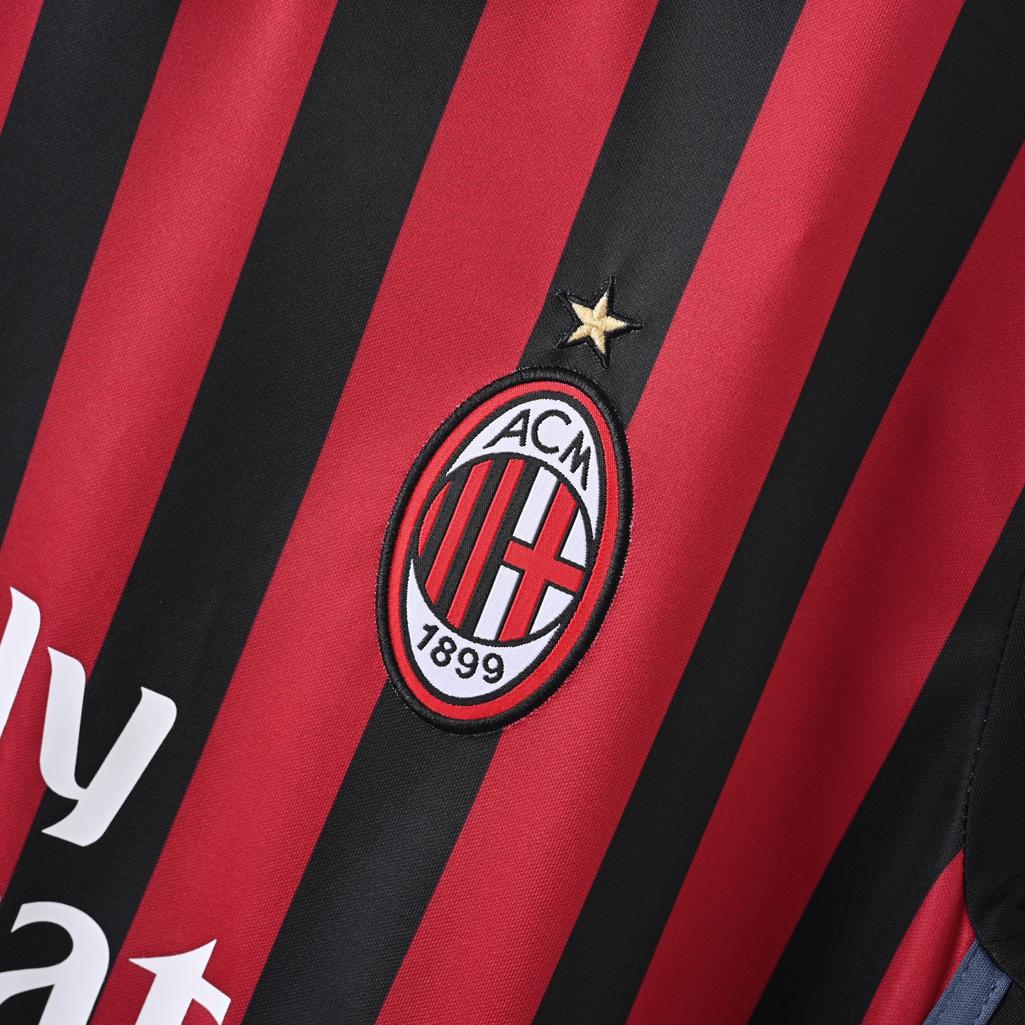AC Milan 2016/2017 Home Jersey