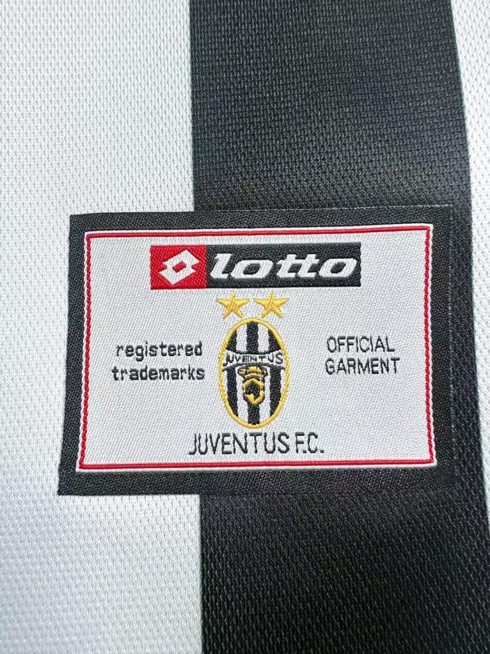Juventus 2001/2002 Home Jersey