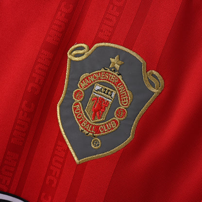 Manchester United 1999/2000 Home Jersey