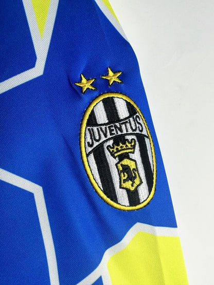Juventus 1997/1998 Away Jersey