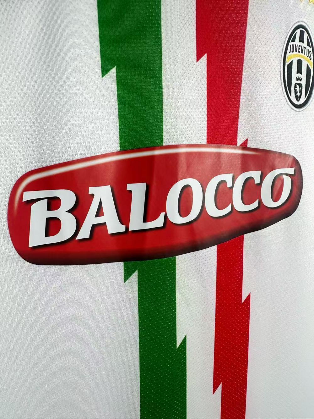 Juventus 2010/2011 Away Jersey