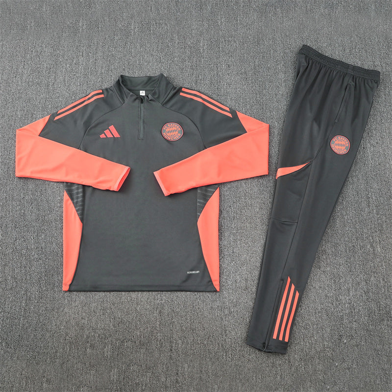 Bayern 2025/2026 Training Suit