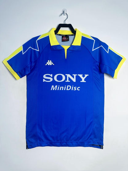 Juventus 1997/1998 Away Jersey