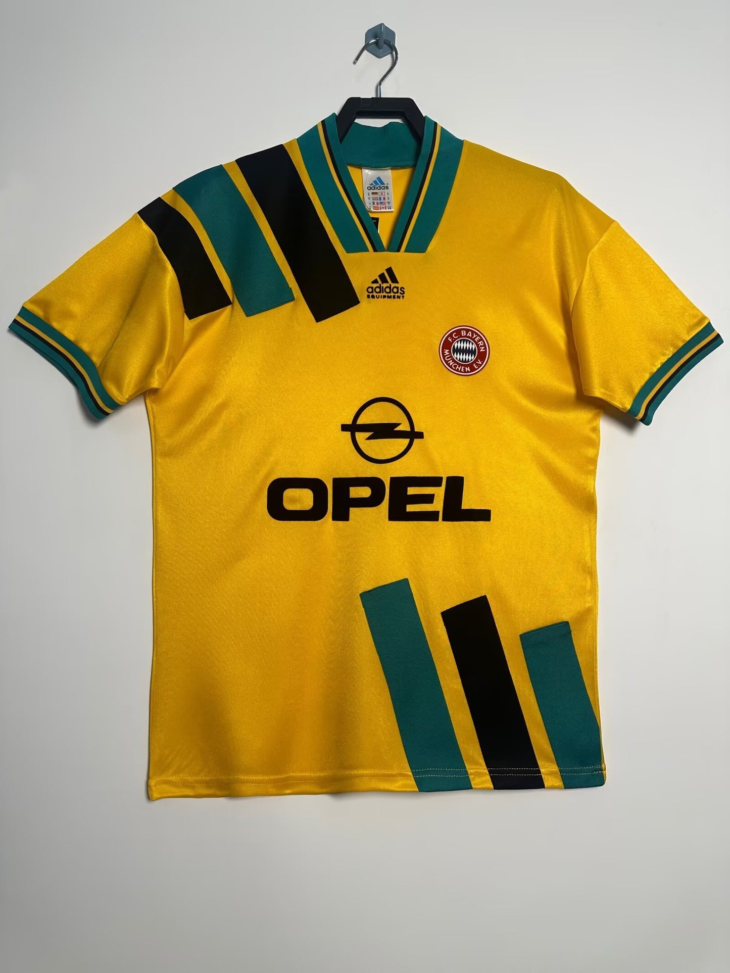 Bayern 1993/1996 Away Jersey