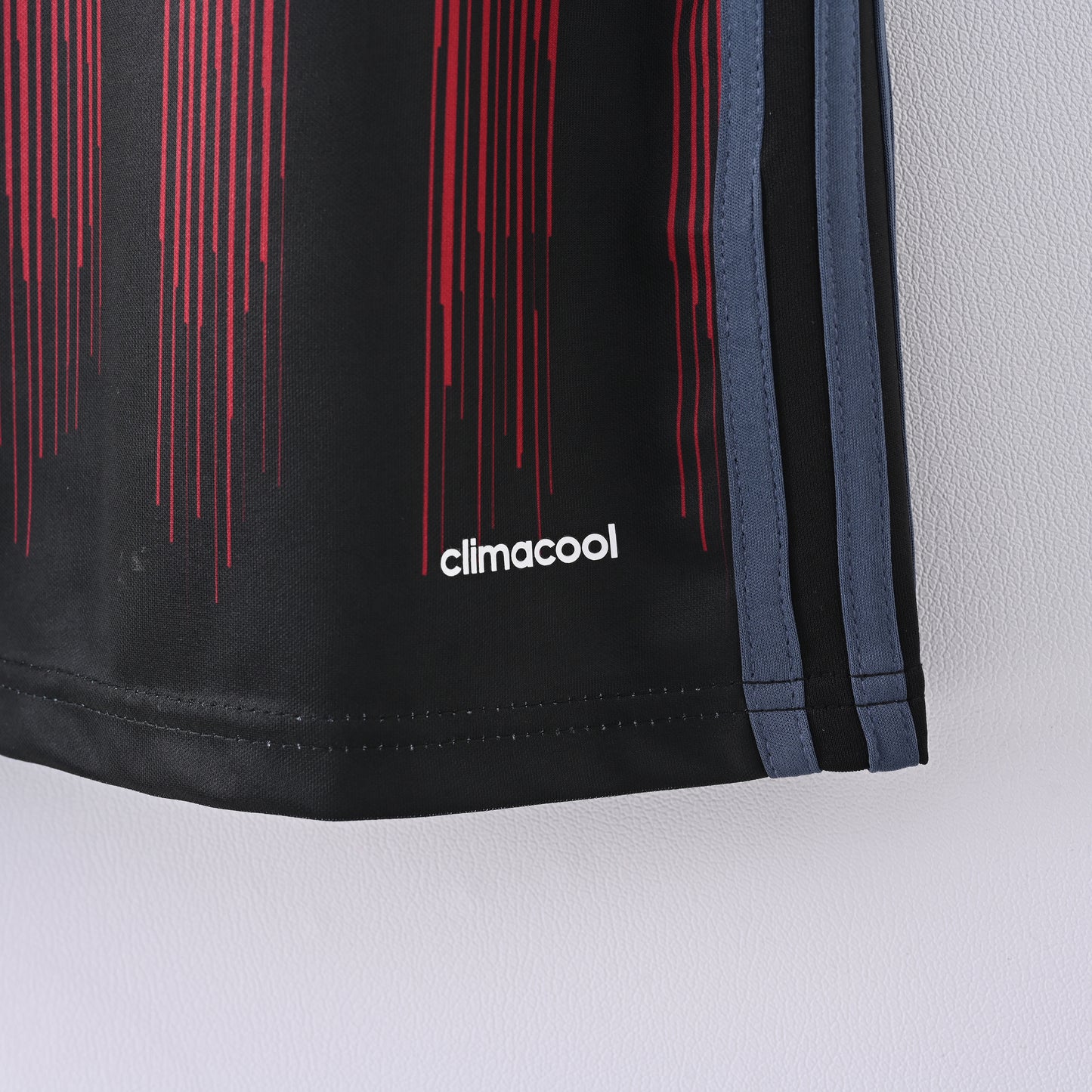 AC Milan 2016/2017 Home Jersey