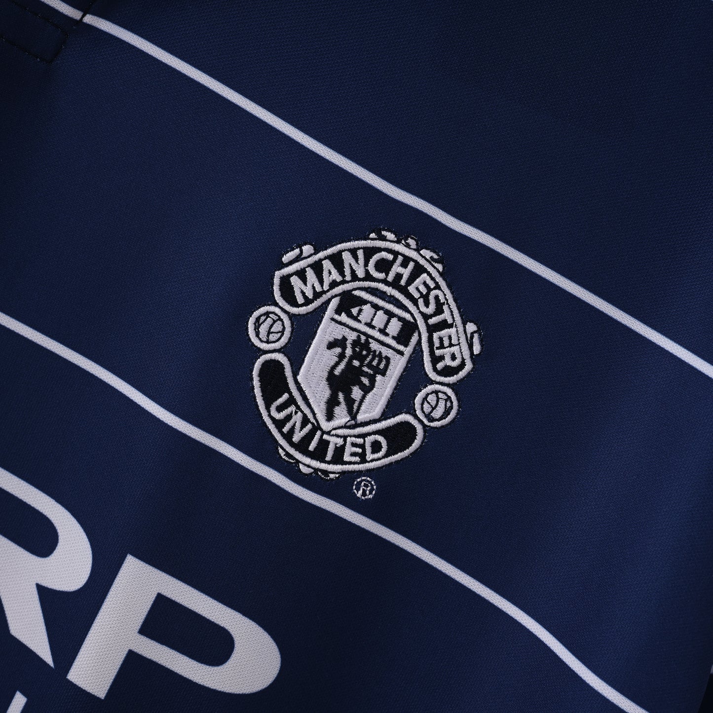 Manchester United 1999/2000 Away Jersey