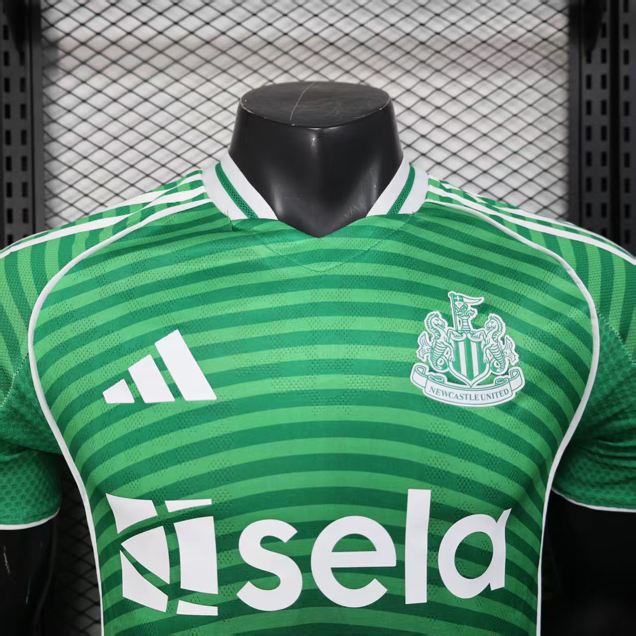 Newcastle 2025/2026 Away Jersey