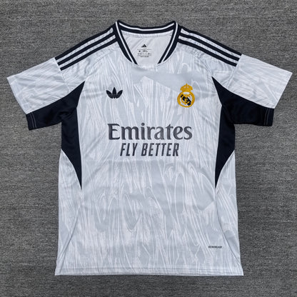 Real Madrid 2025/2026 Jersey